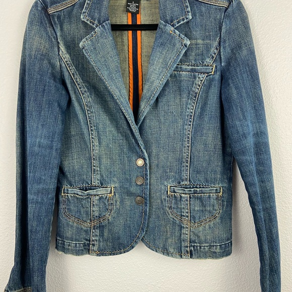 Jean jacket - Picture 2 of 8
